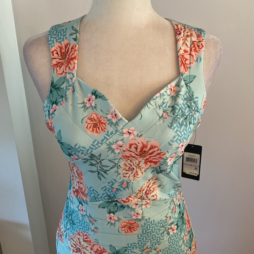 Guess NWT size 6 bodycon mint floral dress - Picture 2 of 12